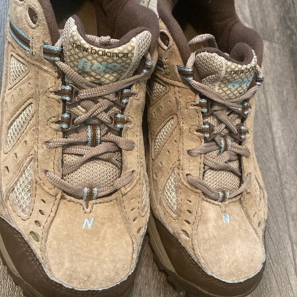 New Balance Brown Walking/Hiking Shoes Size 7.5 - Picture 5 of 8